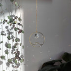 Mini attrape-soleil Vague avec chaîne en cristal, décor suspendu pour un intérieur tranquille et à énergie positive.