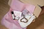 RelaxScent box bien-être femme , une coffret de relaxation avec produits bio et méditation guidée pour détente et réconfort.